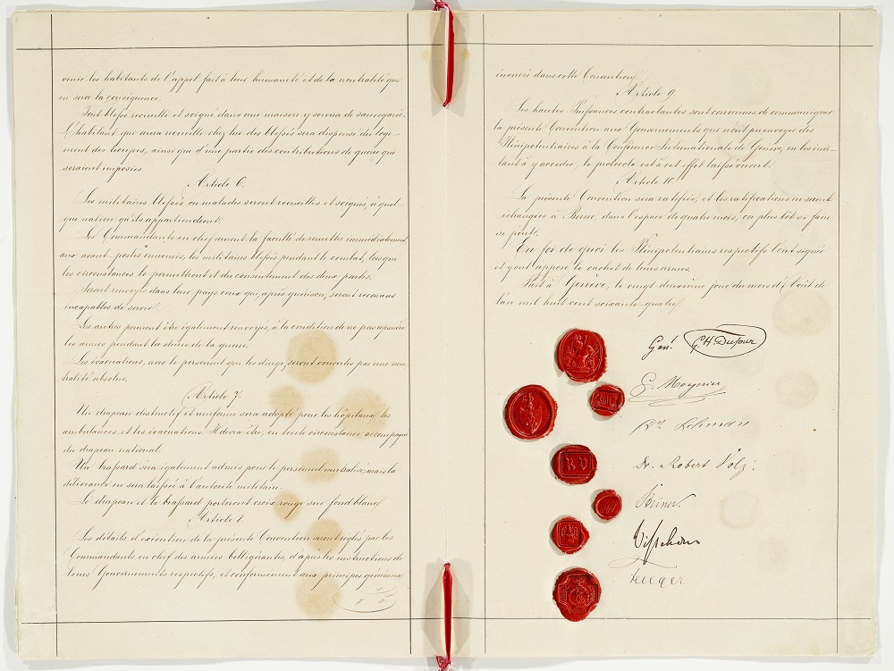 Reproduction of pages 6 and 7 of the original Convention for the Amelioration of the Condition of the Wounded in Armies in the Field of 22 August 1864. © Swiss Federal Archives/ ICRC